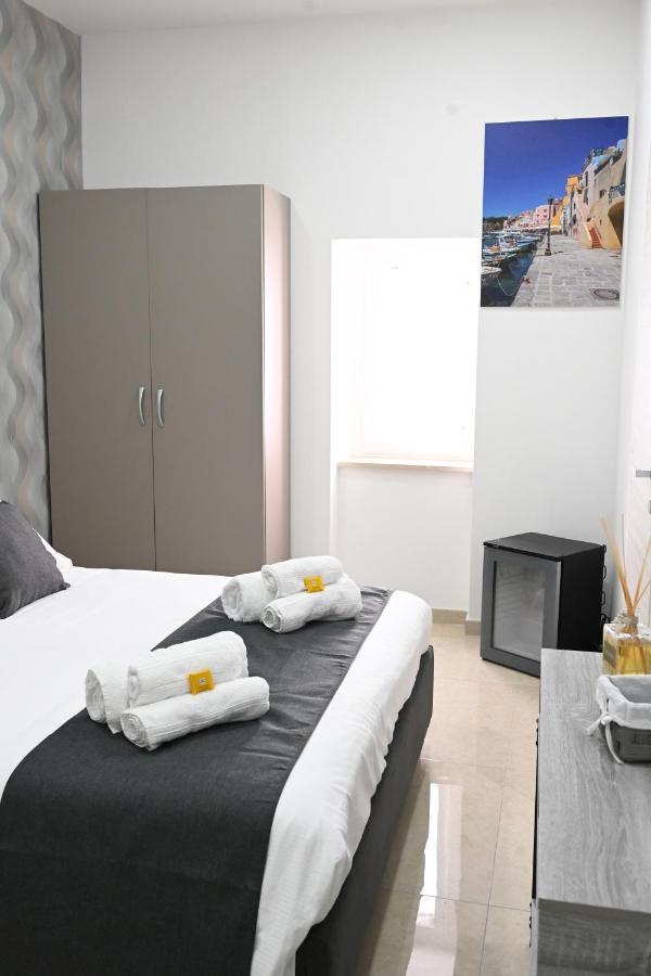 Solymar B&B Napoli Bagian luar foto