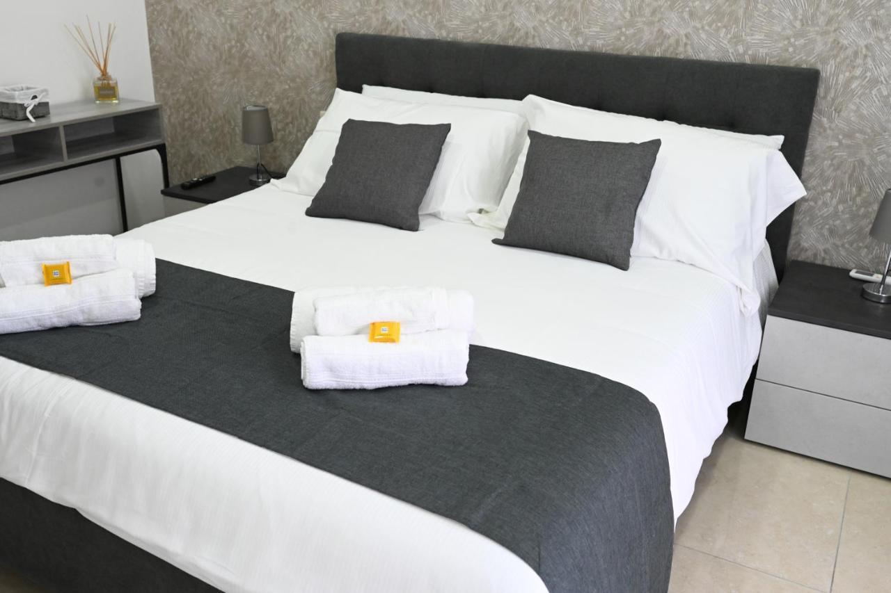 Solymar B&B Napoli Bagian luar foto