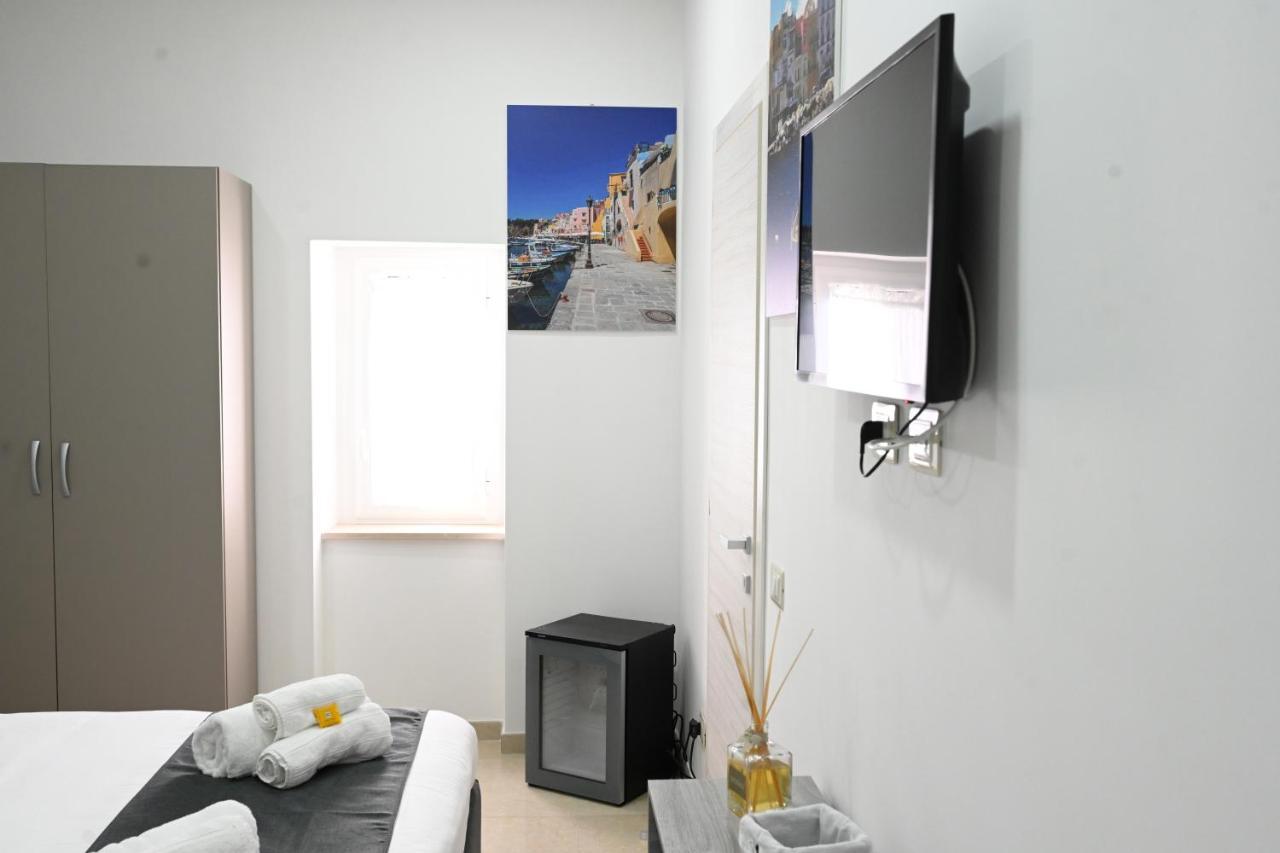 Solymar B&B Napoli Bagian luar foto