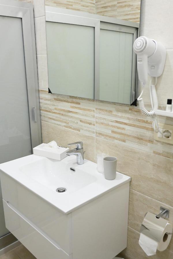 Solymar B&B Napoli Bagian luar foto