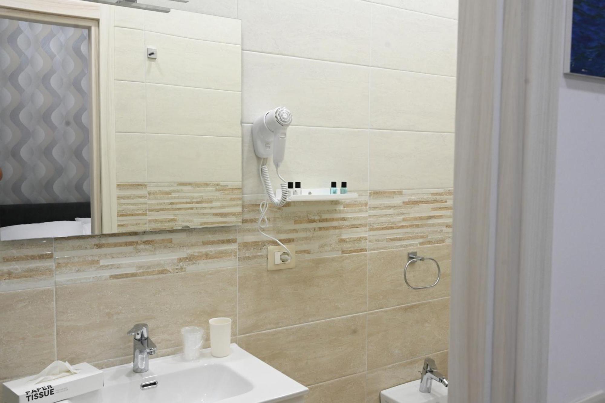 Solymar B&B Napoli Bagian luar foto