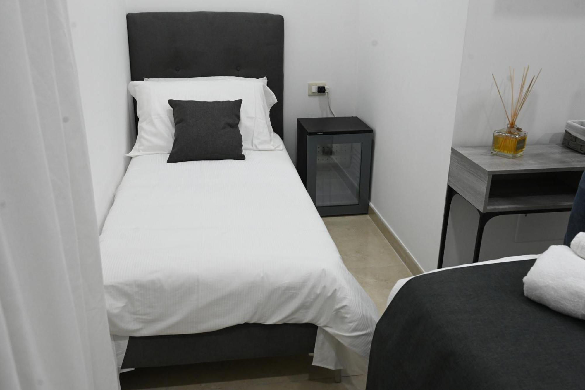 Solymar B&B Napoli Bagian luar foto