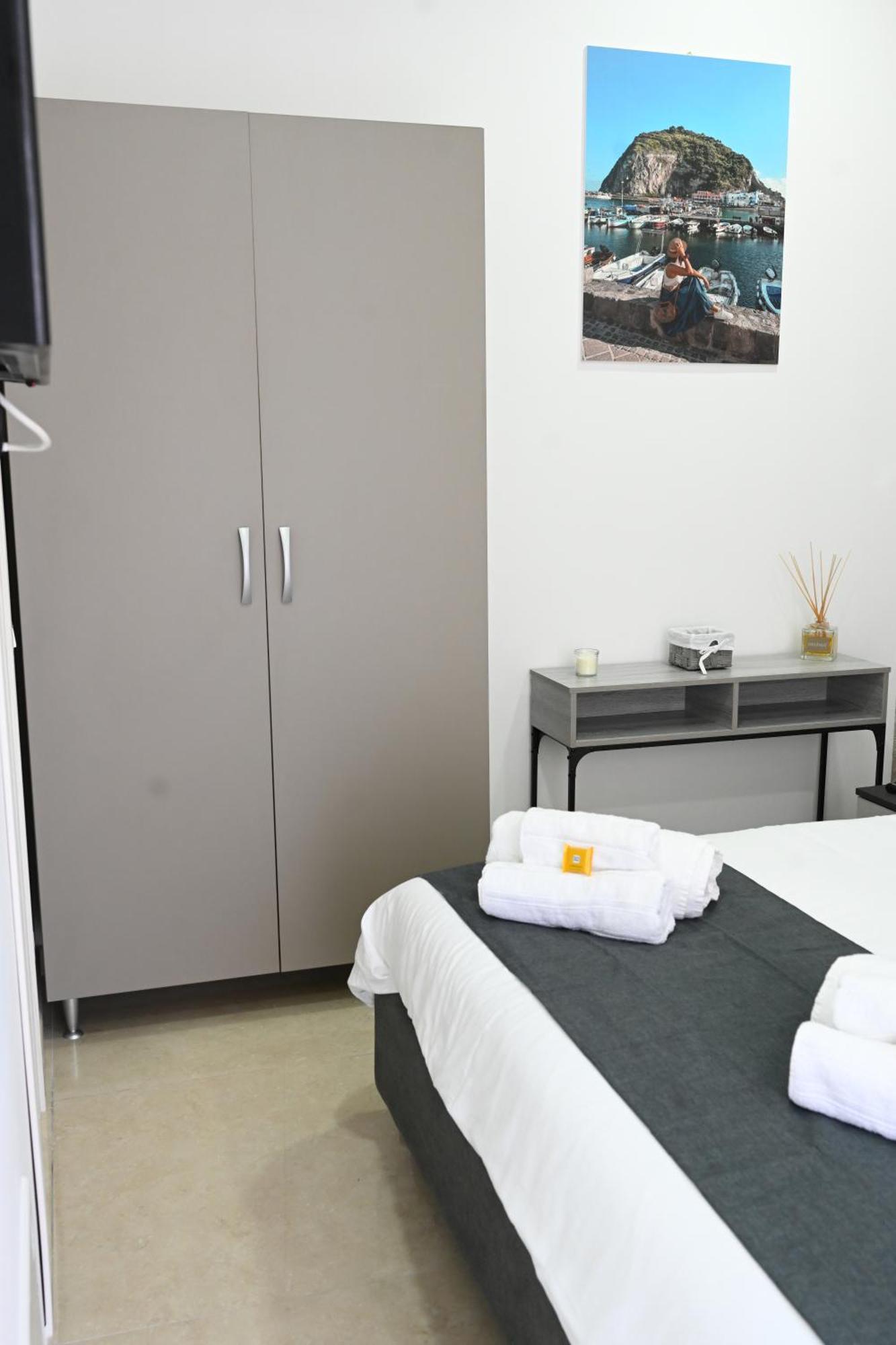Solymar B&B Napoli Bagian luar foto