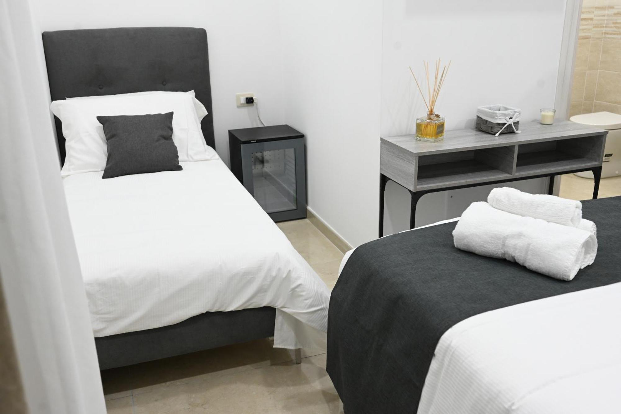 Solymar B&B Napoli Bagian luar foto