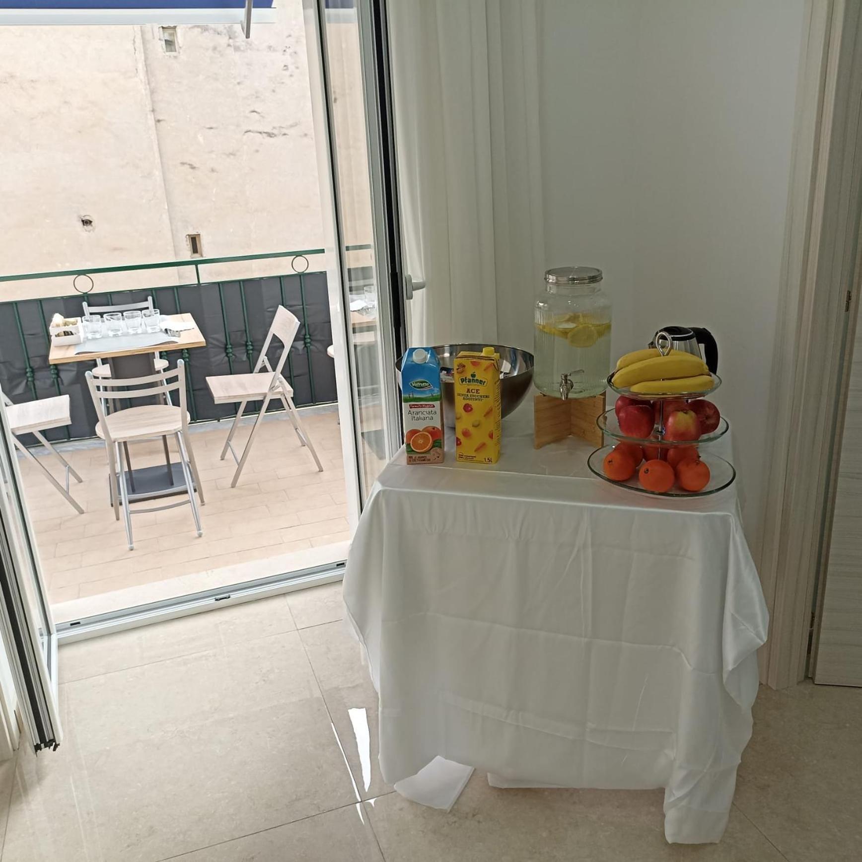 Solymar B&B Napoli Bagian luar foto